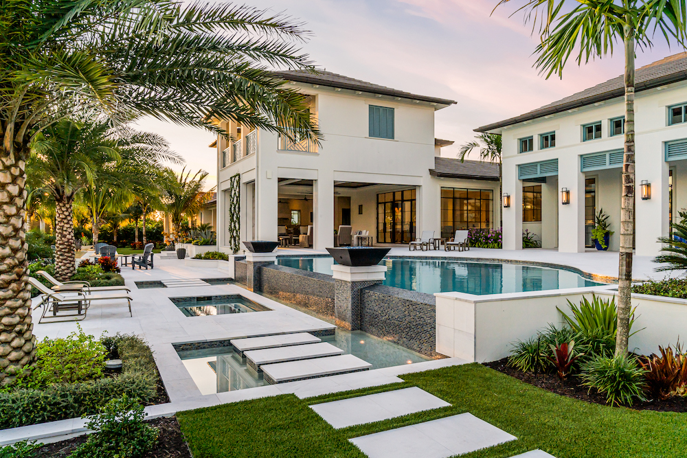 Why So Many Luxury Homes are Being Built in Southwest Florida